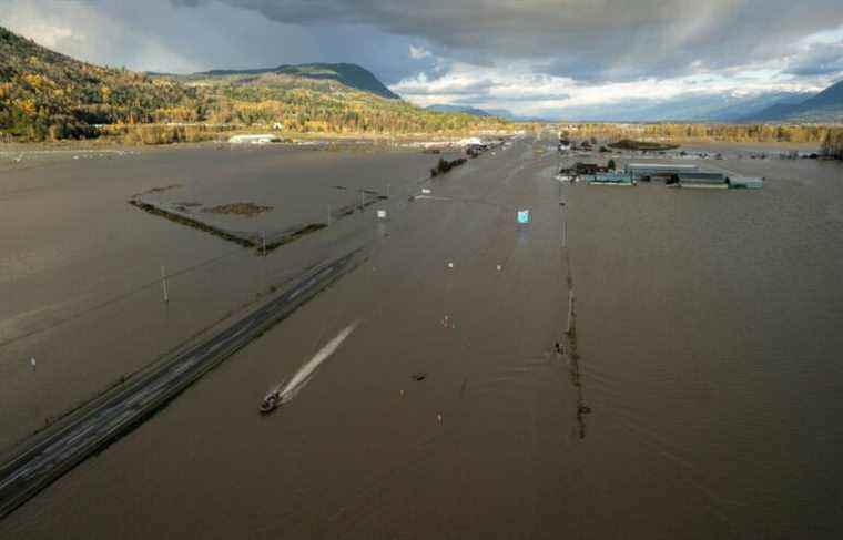 Flooding in BC: body of woman found in mudslide