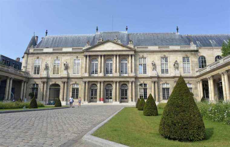 France: DNA encoding makes historic entry into National Archives