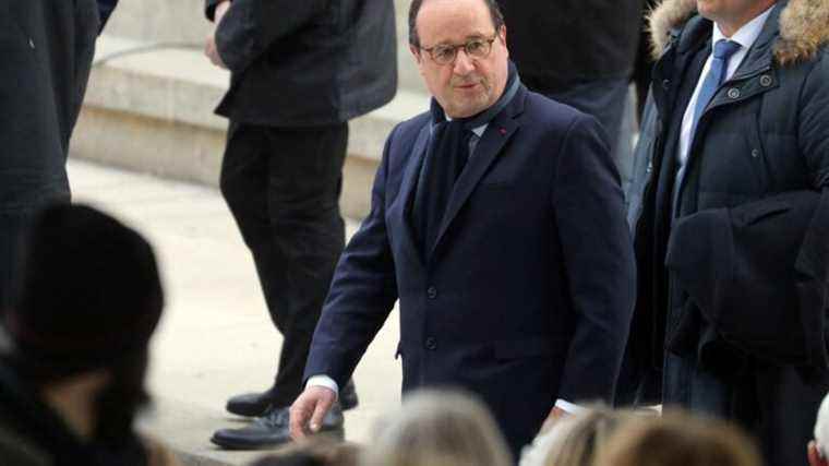 François Hollande called to the bar