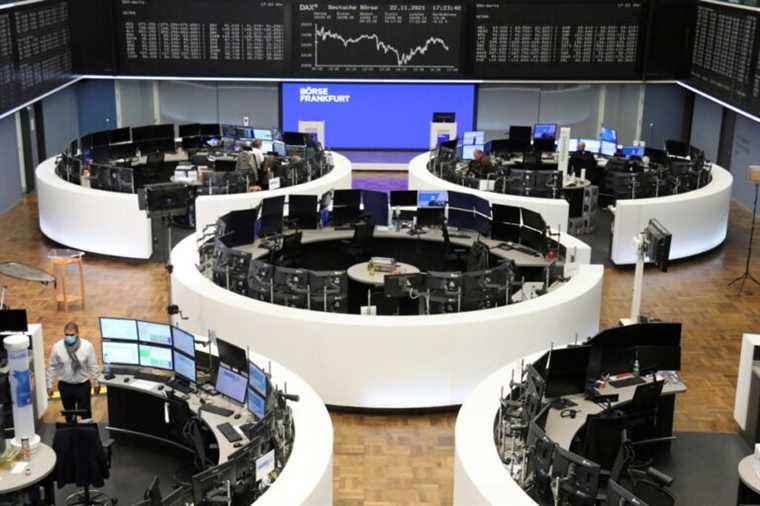 Global stock markets in decline