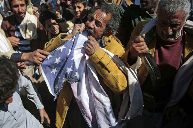 Held by Houthi rebels |  Washington demands the release of local employees of its embassy in Yemen