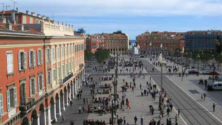 History of the squares of Old Nice