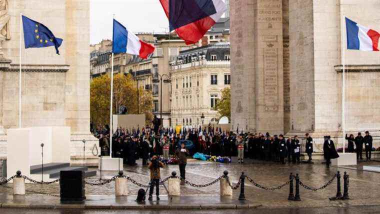 Hubert Germain’s coffin has arrived at the Arc de Triomphe