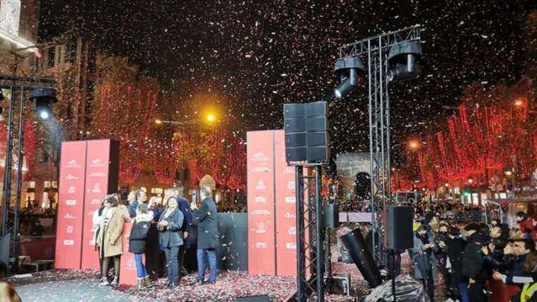 IN IMAGES – The Christmas lights launched on the Champs-Elysées