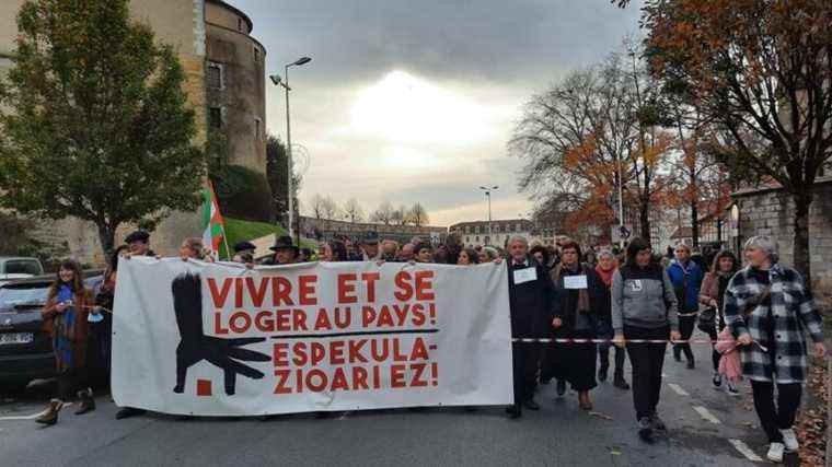 IN IMAGES – The housing demonstration in Bayonne brought together around 8,000 people