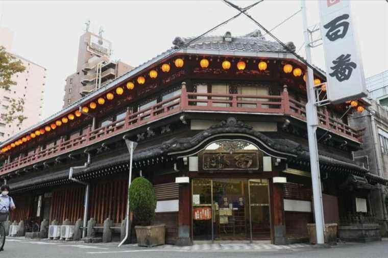 In Japan, an old brothel restored for its beauty