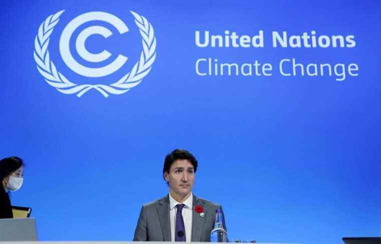 Justin Trudeau speaks in favor of a global carbon price at COP26