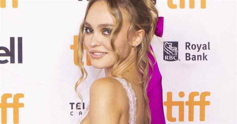 Lily-Rose Depp, sexier than ever: she poses in a tight body with little coverage