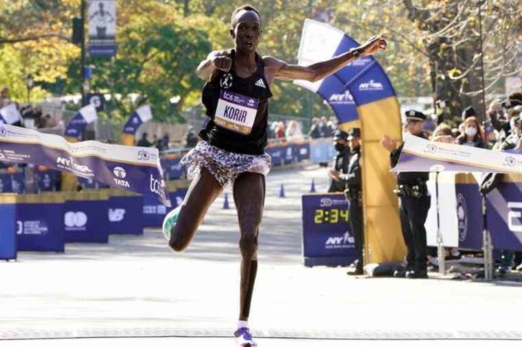 New York Marathon |  Kenyans Albert Korir and Peres Jepchirchir triumph