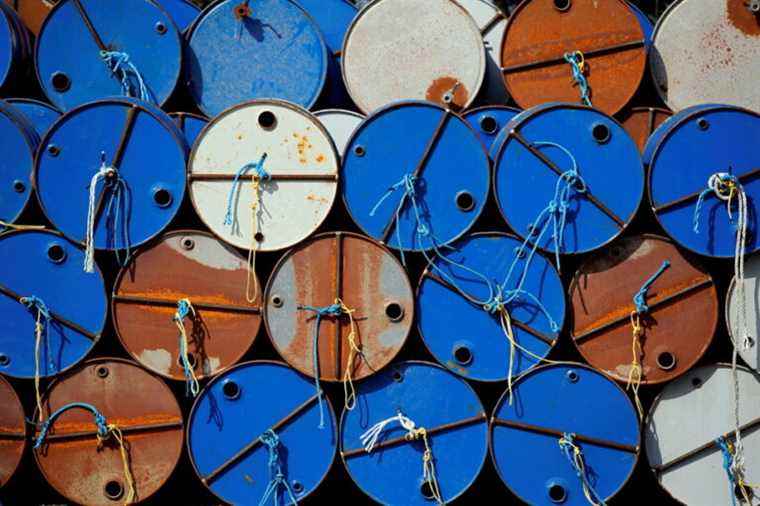 Oil climbs despite the use of strategic reserves