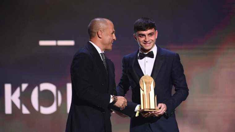 Pedri wins the Kopa trophy, Lewandowski elected top scorer … Follow the ceremony