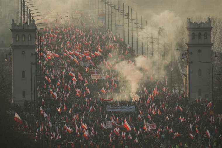 Poland |  Thousands of protesters at a march organized by the far right and the state