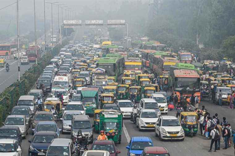 Pollution |  New Delhi closes schools for a week and considers lockdown