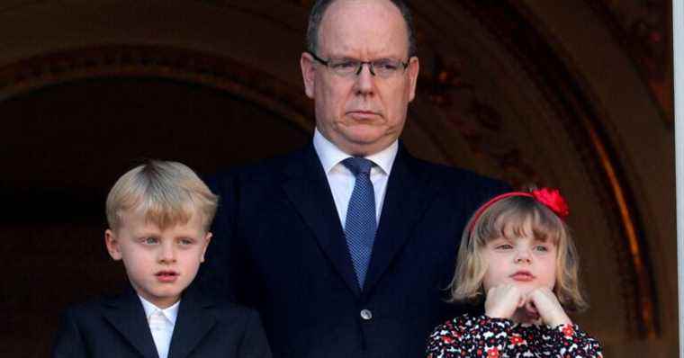 Prince Albert “furious” against the mother of his son Alexander, he explains