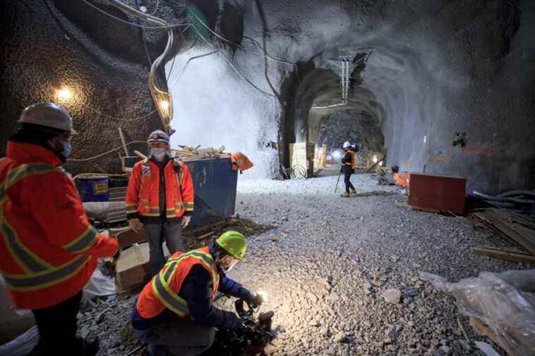 REM’s Édouard-Montpetit station |  70 meters underground