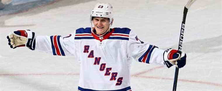 Rangers sign Adam Fox for 7 years