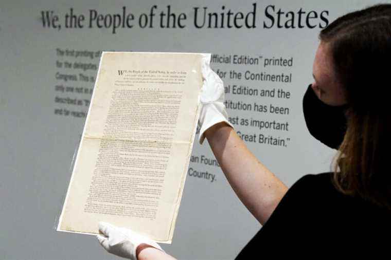 Record for a historical document |  An original copy of the US Constitution sold for US $ 43 million