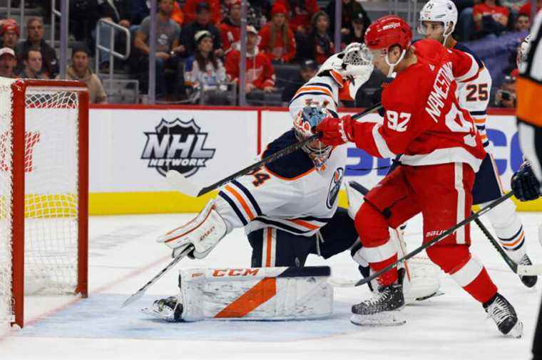 Red Wings win over Oilers 4-2