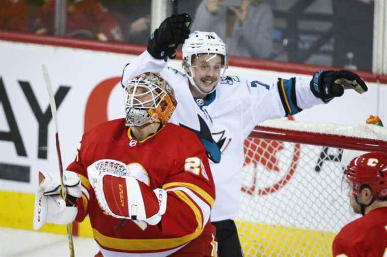 Sharks win over Flames 4-1