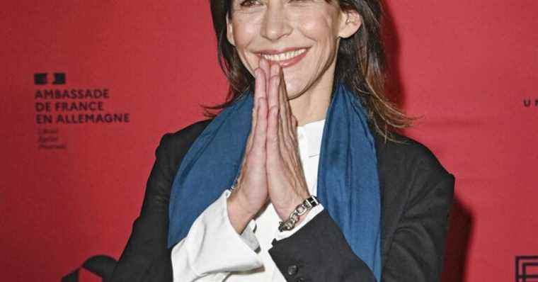 Sophie Marceau: smiling and ultrachic, the actress seduces in Berlin