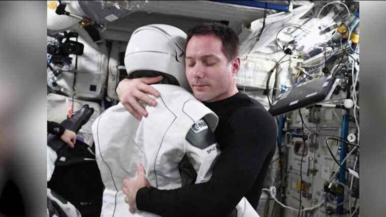 relive the last moments of the astronaut aboard the ISS