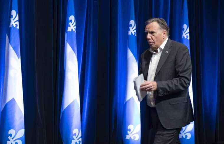 The CAQ celebrates its 10 years by retaliating against Labeaume