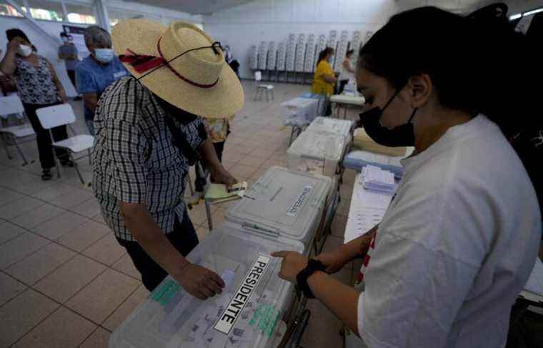 The far right and the left in the lead in the first round of the presidential election in Chile