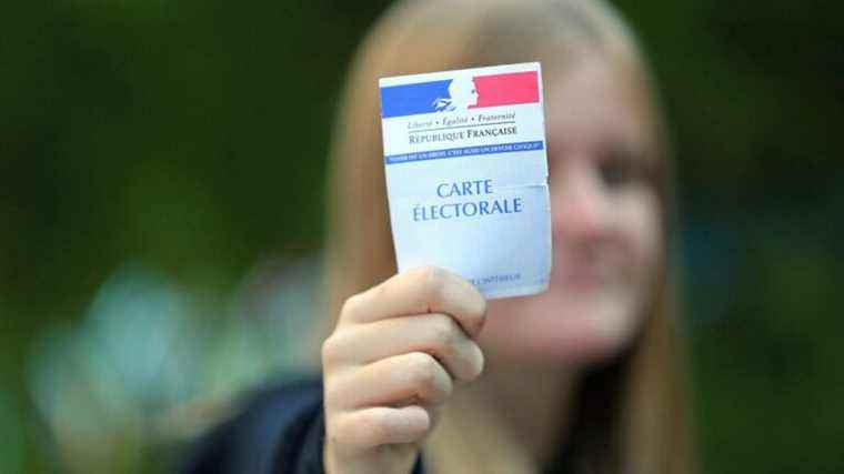 The right to vote at 16?  “We could perhaps go through a vote in local elections, as the first training in democratic reflection”, Jean Viard