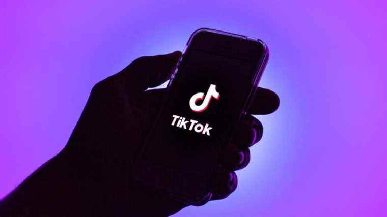 TikTok on the Toulouse TRAM