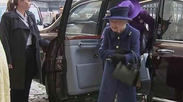 United Kingdom: Queen Elizabeth II victim of a lumbar sprain