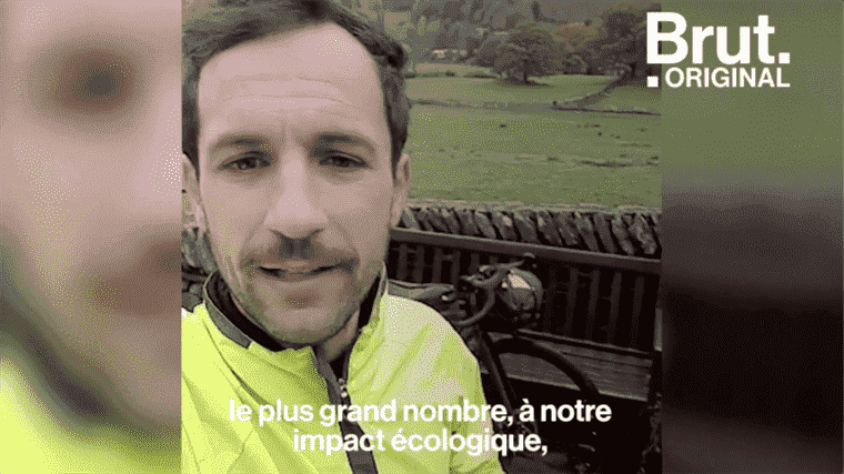 VIDEO.  He goes to COP26 … by bike