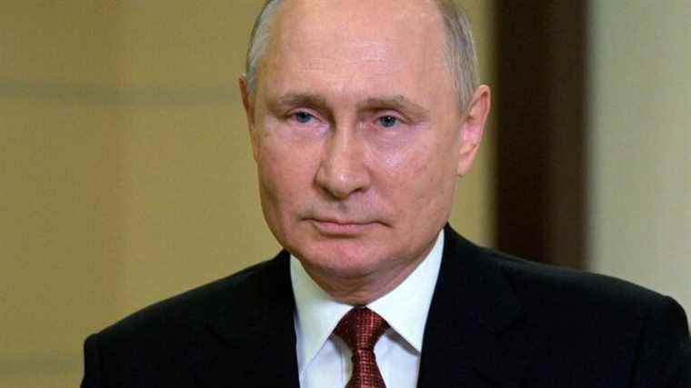 Vladimir Putin announces having received a third dose of vaccine