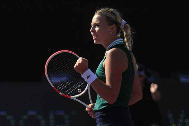 WTA Finals |  Anett Kontaveit continues on his way