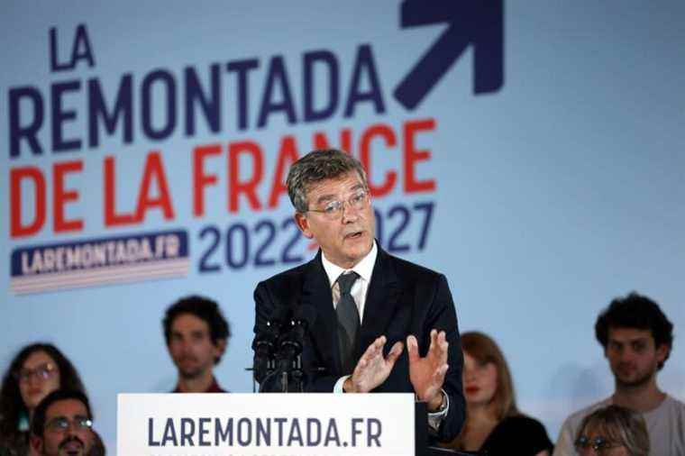 Young people with Montebourg reaffirm their support for the presidential candidate