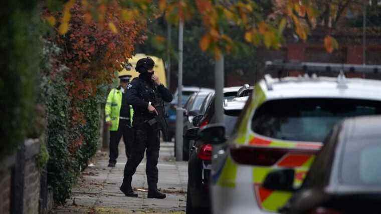 car explosion kills one in Liverpool, anti-terrorist police investigated