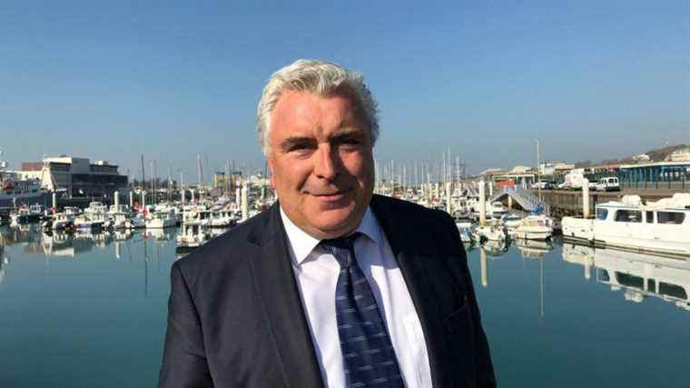 compensating fishermen who do not have a license “is not a good solution”, for Frédéric Cuvillier, mayor of Boulogne-sur-Mer