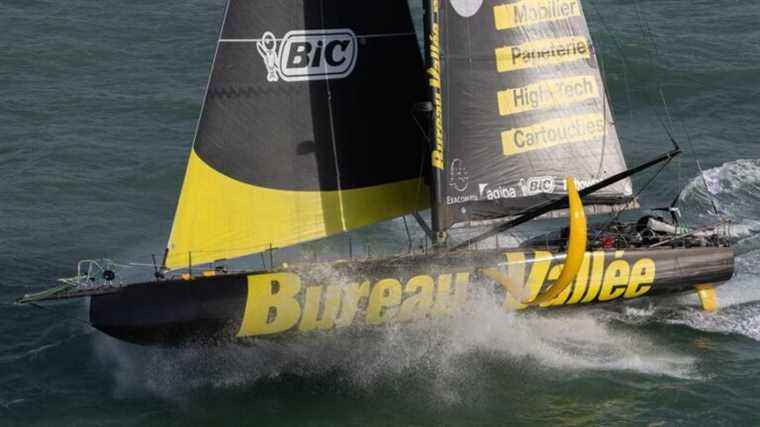 dismasting of the Imoca Bureau Vallée, abandonment for Louis Burton and Davy Beaudart