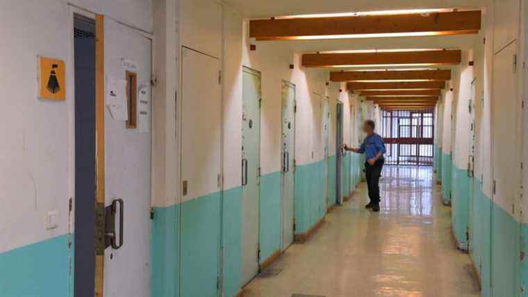 dozens of inmates start a general brawl in the city jail, two seriously injured