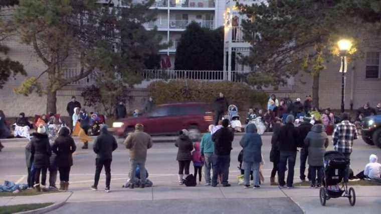 motorist crashes into crowd at Christmas parade in Wisconsin, kills several