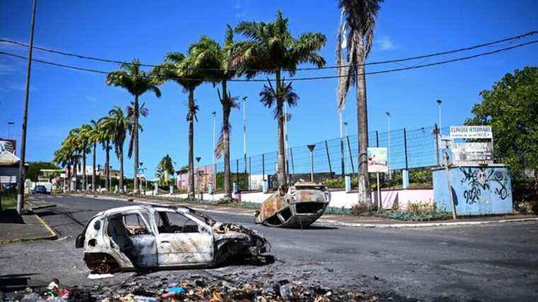 several arrests after another night of violence in Martinique and Guadeloupe