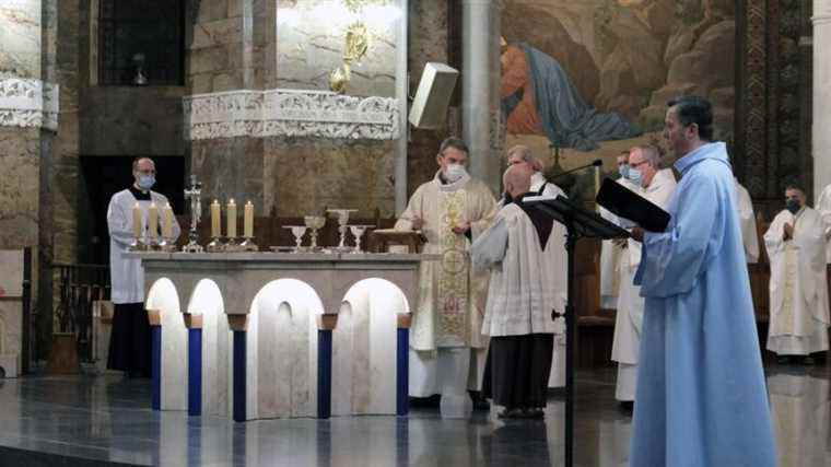 the Sauvé report upsets the work of the assembly of bishops in Lourdes