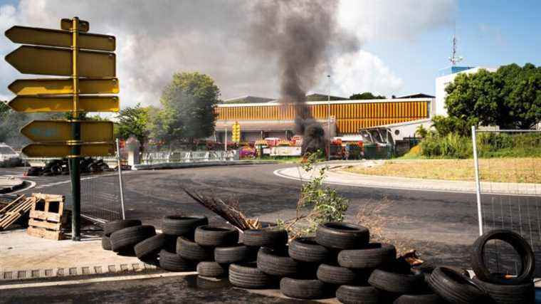 the prefect of Guadeloupe institutes a curfew this evening due to “acts of vandalism”