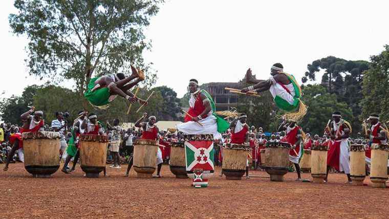 5th edition of ritual dance with the royal drum