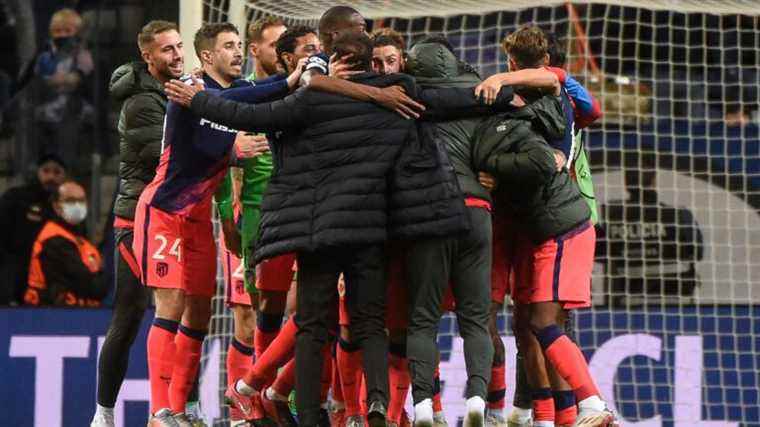 Antoine Griezmann wears Atlético de Madrid, Milan last