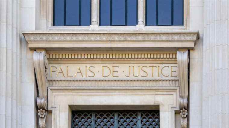 Are there half as many magistrates in France as in Germany?