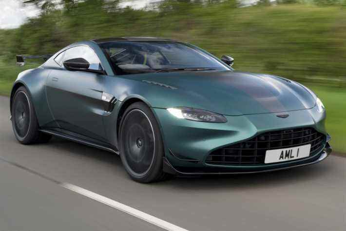 Aston Martin Vantage |  A last lap with a V12