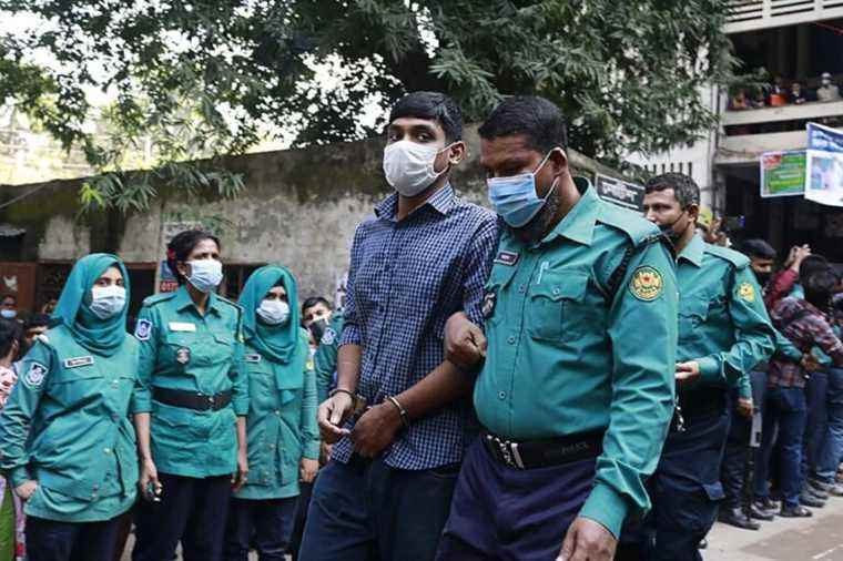 Bangladesh |  Twenty people sentenced to death for murder of student in 2019