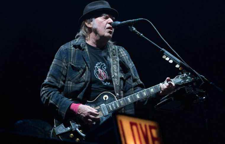 “Barn”: when Neil Young comes out of his barn