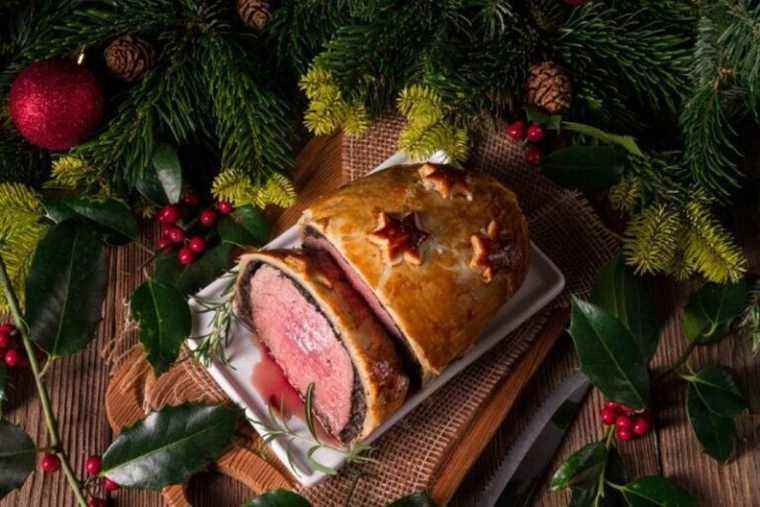 Beef in a crust and crushed hazelnuts to impress your guests!