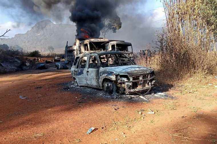 Burma |  More than 30 charred bodies discovered in vehicles